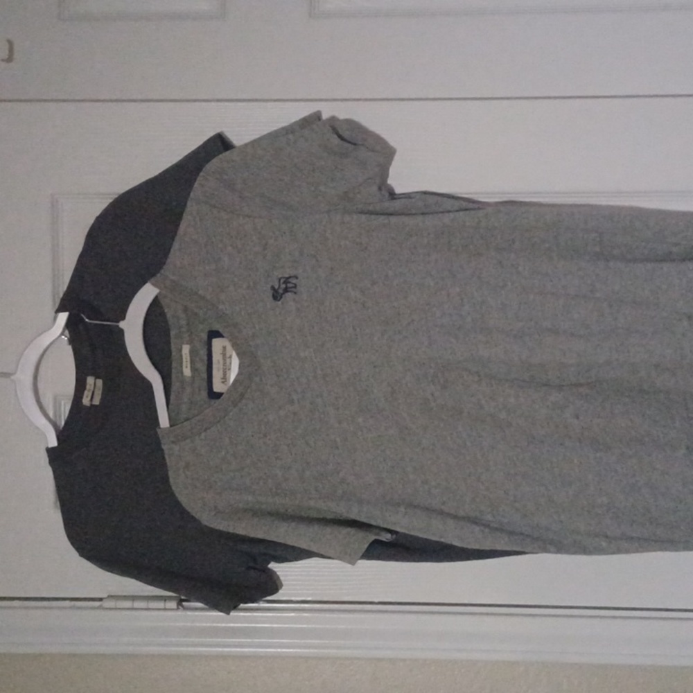 2 men's used Abercrombie & Fitch muscle t shirts gray